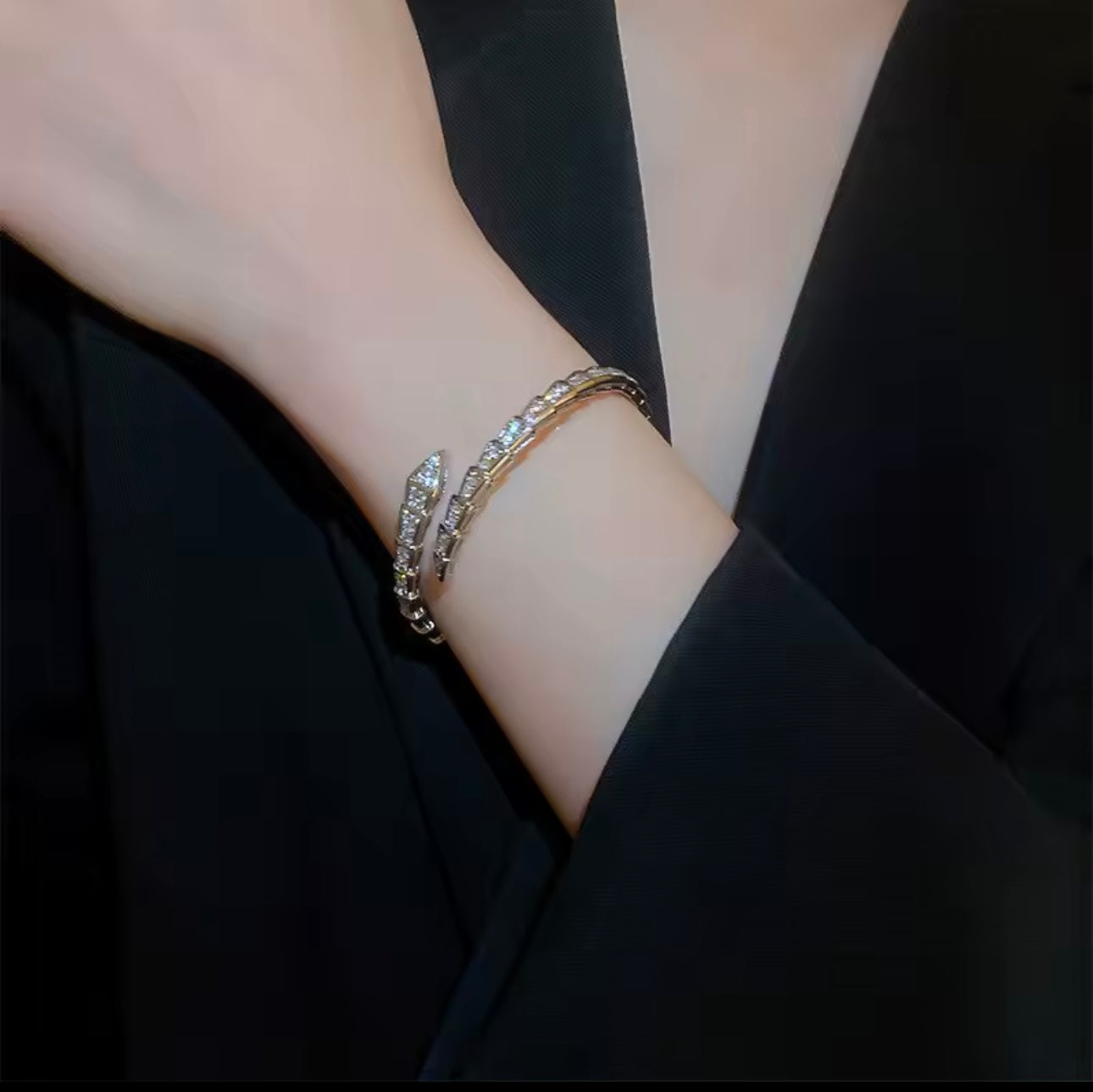 CYDNEY BANGLE