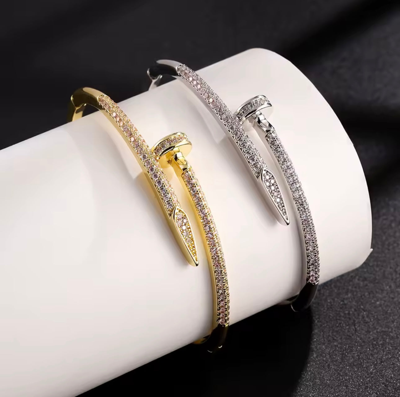 AURA BANGLE