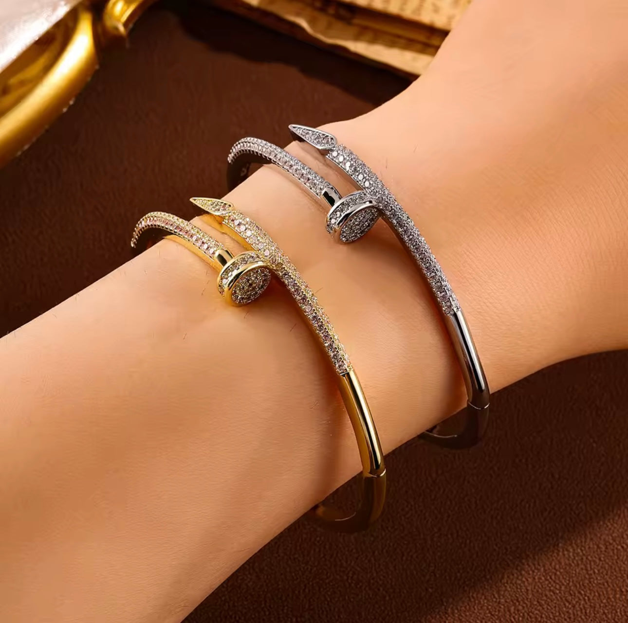 AURA BANGLE
